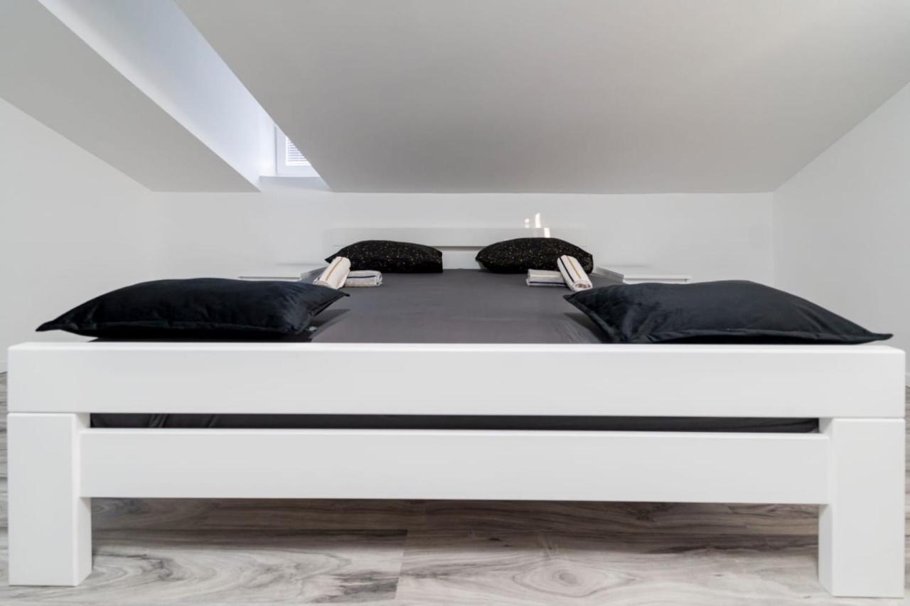 City Center Mayess Aparment Zadar Eksteriør bilde